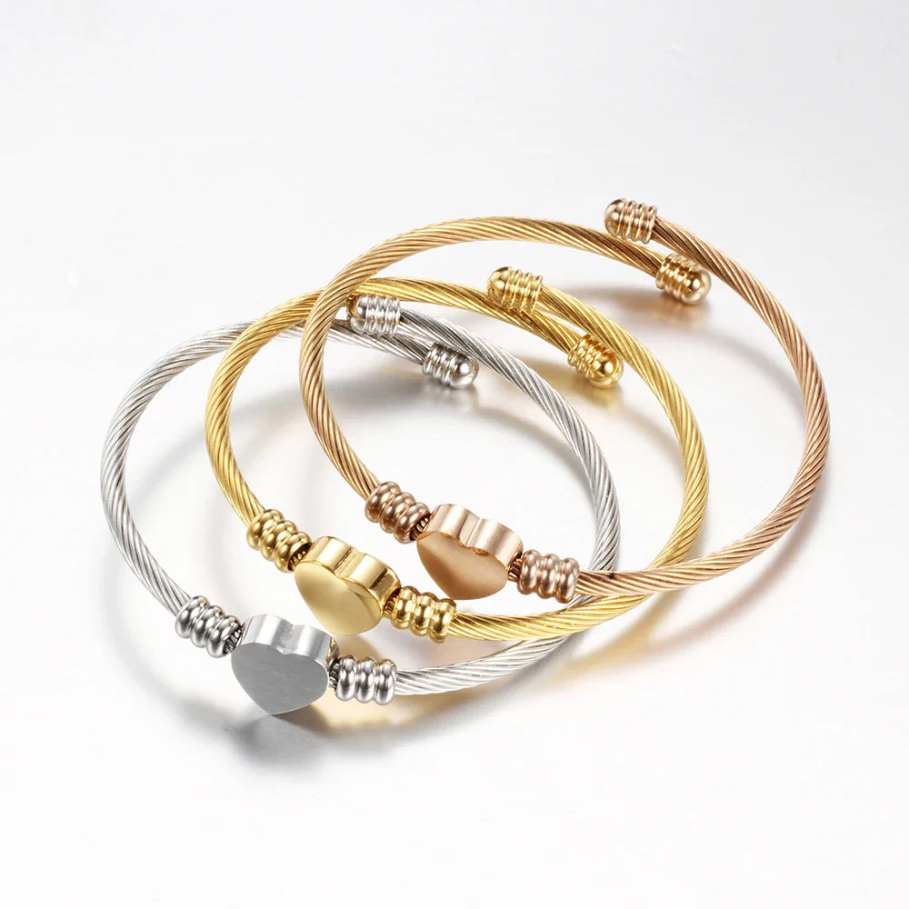 Adjustable Heart Link Bracelet for Women Gold