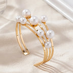 Stylish Bracelet with White Pearls