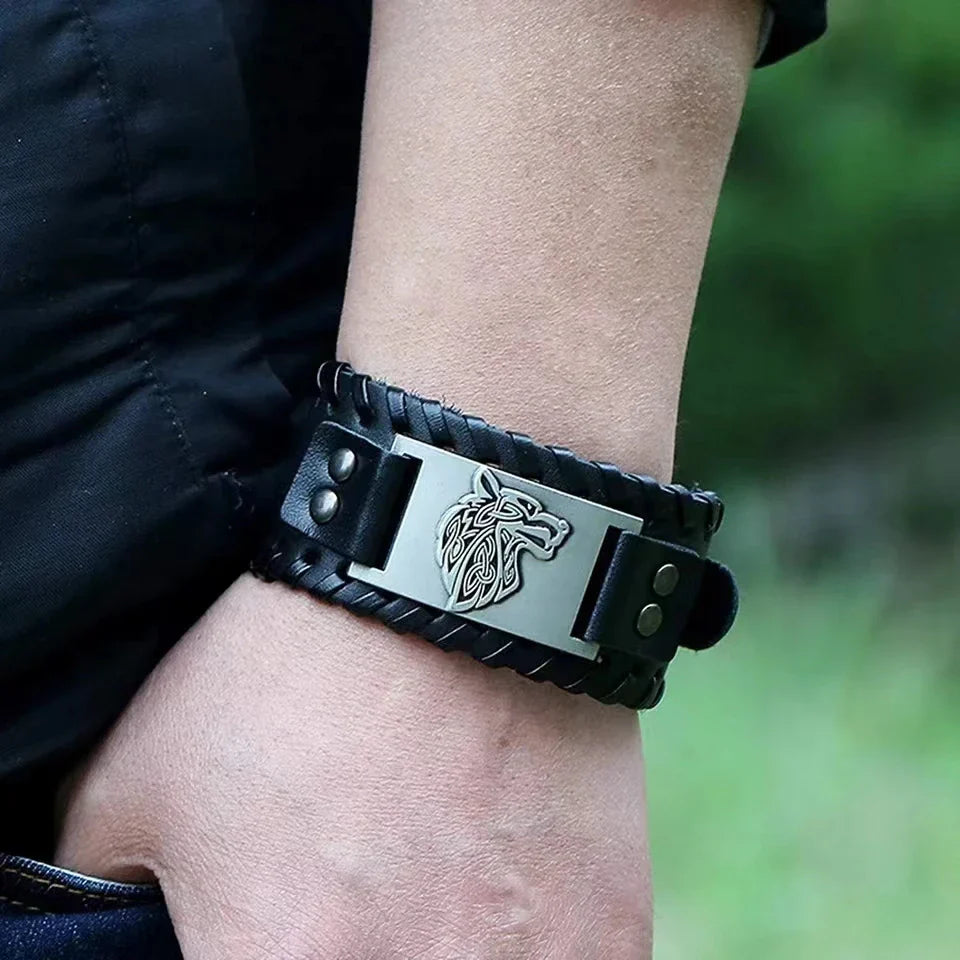 Viking Fenrir Wolf Bracelet in Silver
