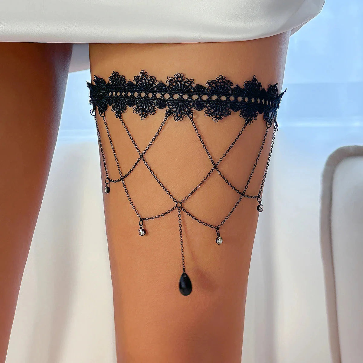 Black Thigh Chain - Body Thigh Jewelry for Women’s Leg