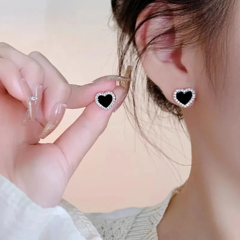 Women's Black Heart Stud Earrings