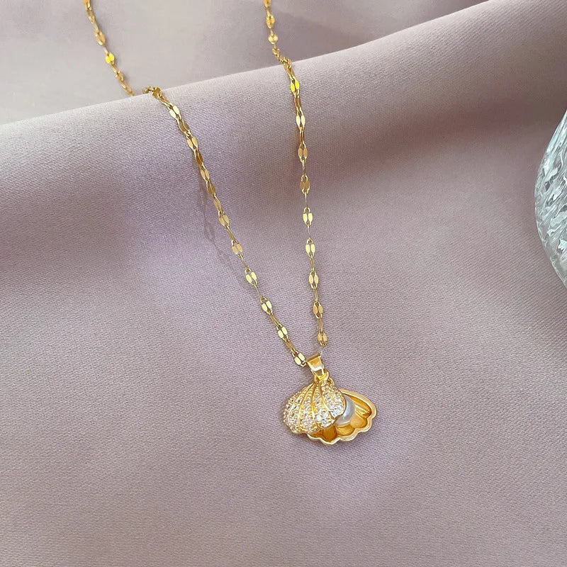 Shell Pendant Necklace with Scallop Shell, Rhinestones and Pearl