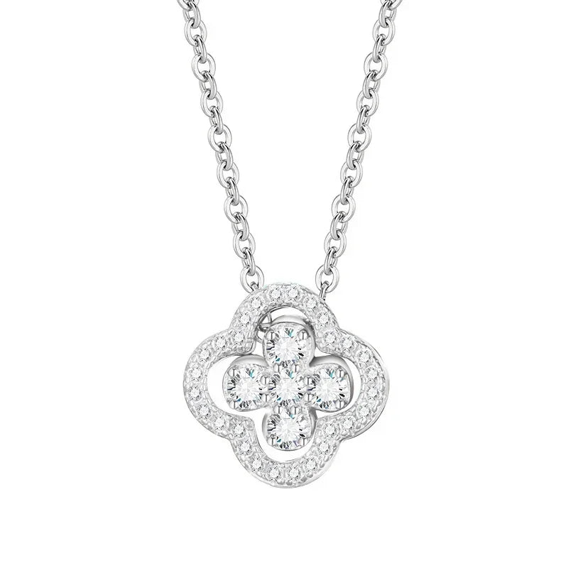 Necklace with Four-Leaf Clover Pendant in Silver Zircon