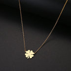 Lucky Clover Leaf Pendant Necklace gold