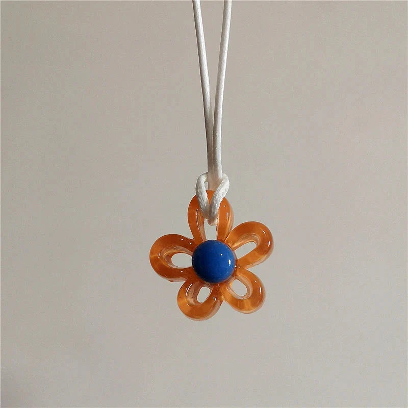 Colored Flower Pendant Necklace brown