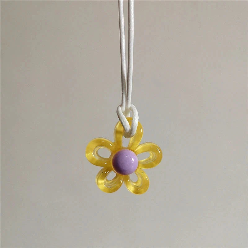 Colored Flower Pendant Necklace beige