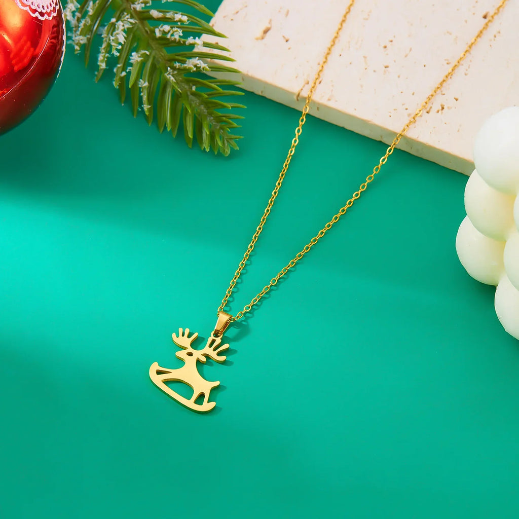Winter Reindeer Pendant Necklace gold
