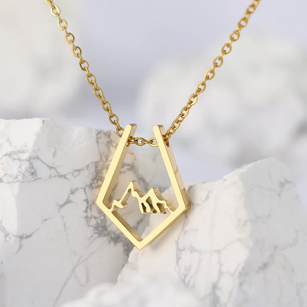 Necklace with Mountain Pendant gold
