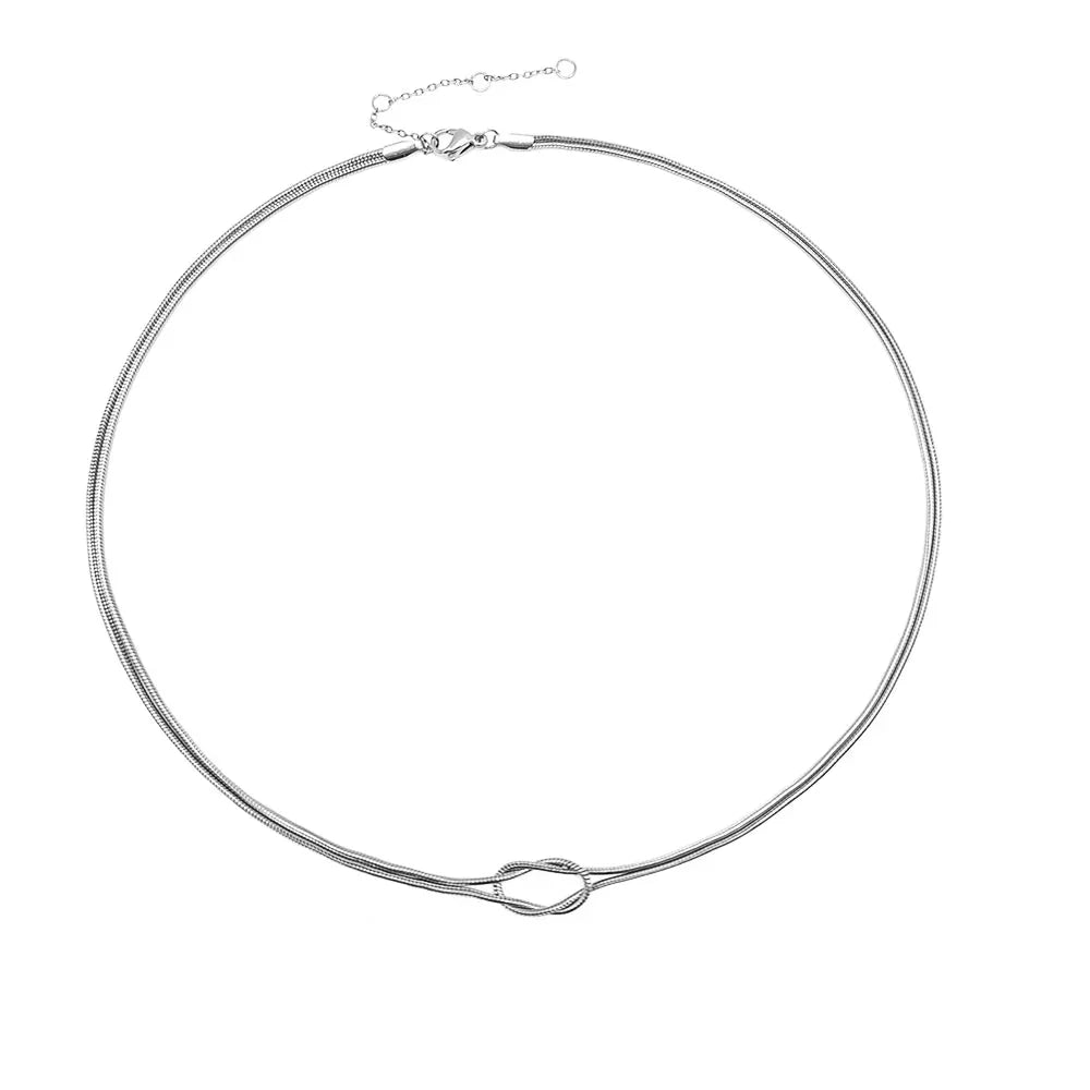 Necklace with Minimalist Bow Pendant in silver