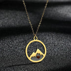 Necklace with Round Mountain and Seed Pendant in gold