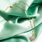 Necklace with Colorful Four-Leaf Clover Pendant gold and pink