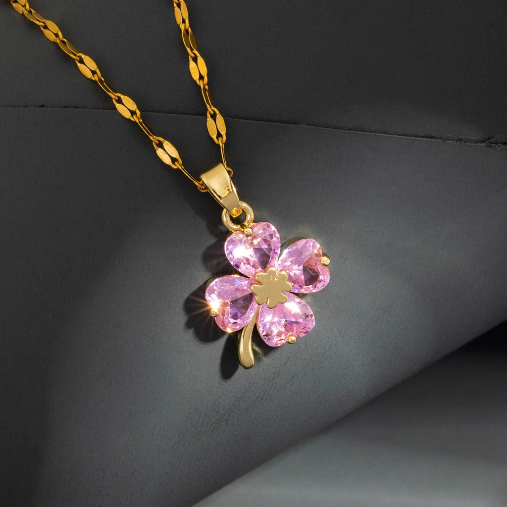 Necklace with Colorful Four-Leaf Clover Pendant gold and pink