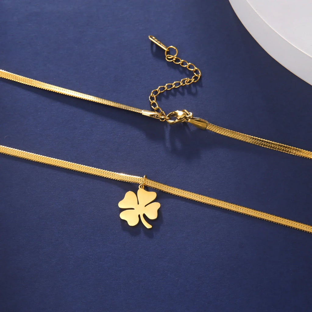 Necklace with Lucky Four-Leaf Clover Pendant Gold