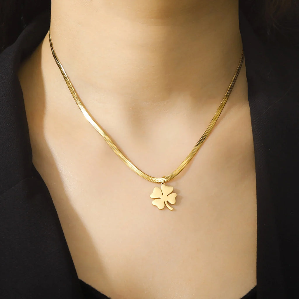Necklace with Lucky Four-Leaf Clover Pendant Gold