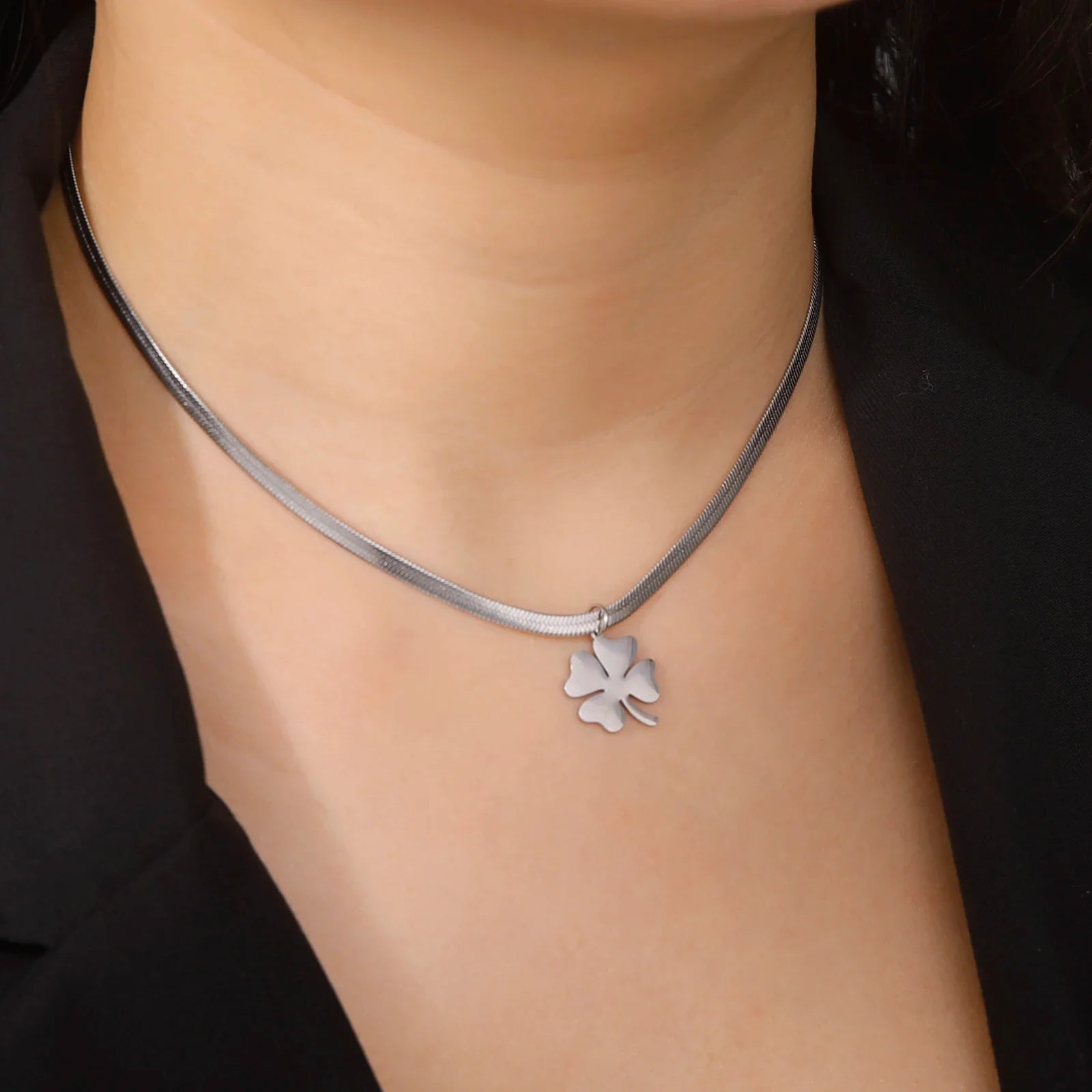 Necklace with Lucky Four-Leaf Clover Pendant Silver