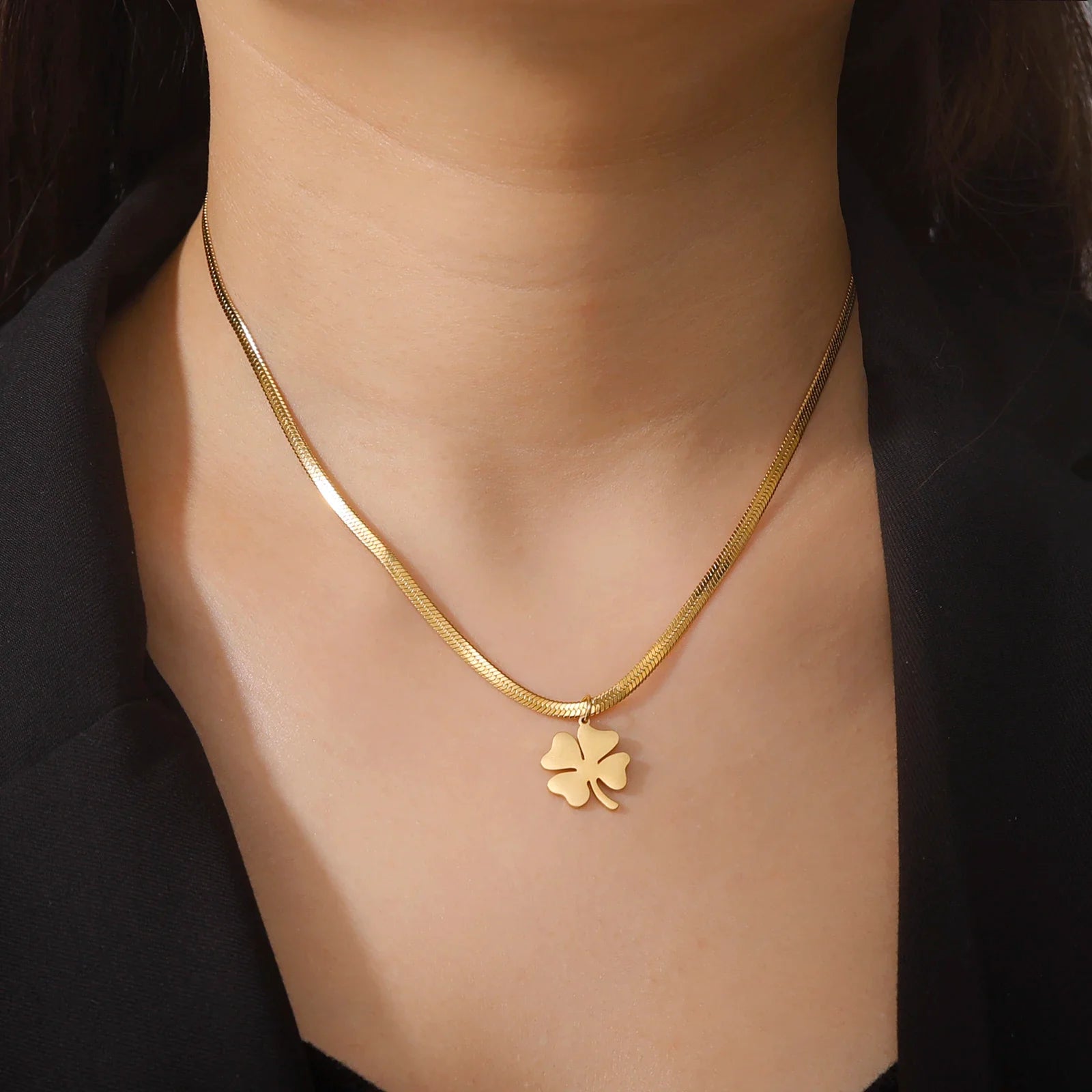 Necklace with Lucky Four-Leaf Clover Pendant Gold