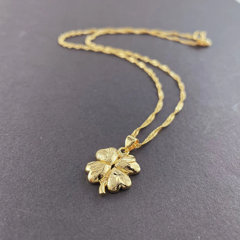 Necklace with 4-Leaf Clover Pendant for Women