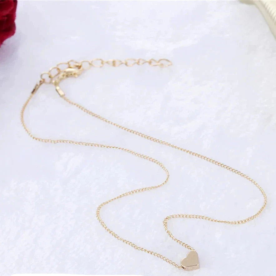 Women's Heart Pendant Necklace Gold
