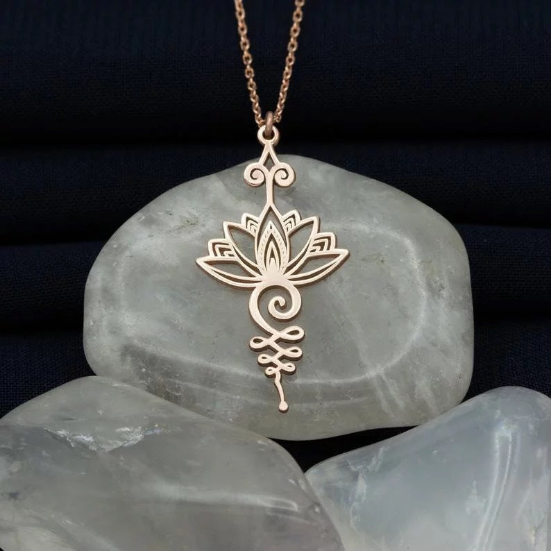 Lotus Shine Necklace Rose Gold