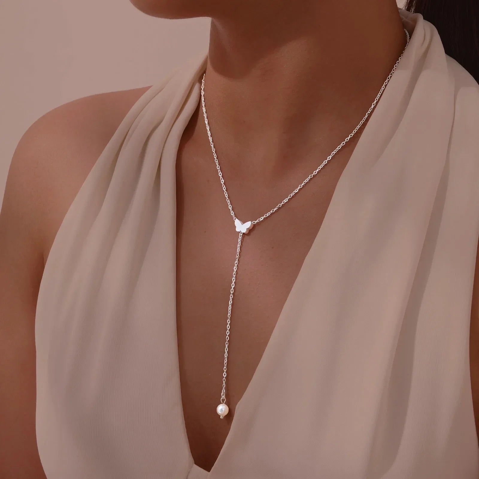 Y necklace - butterfly décolleté chain for women silver