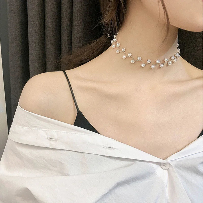 Original Choker Necklace in White Pearls Silver