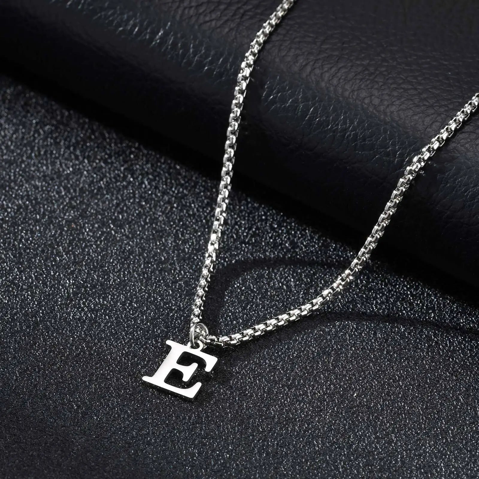 Men's necklace with initial pendant e