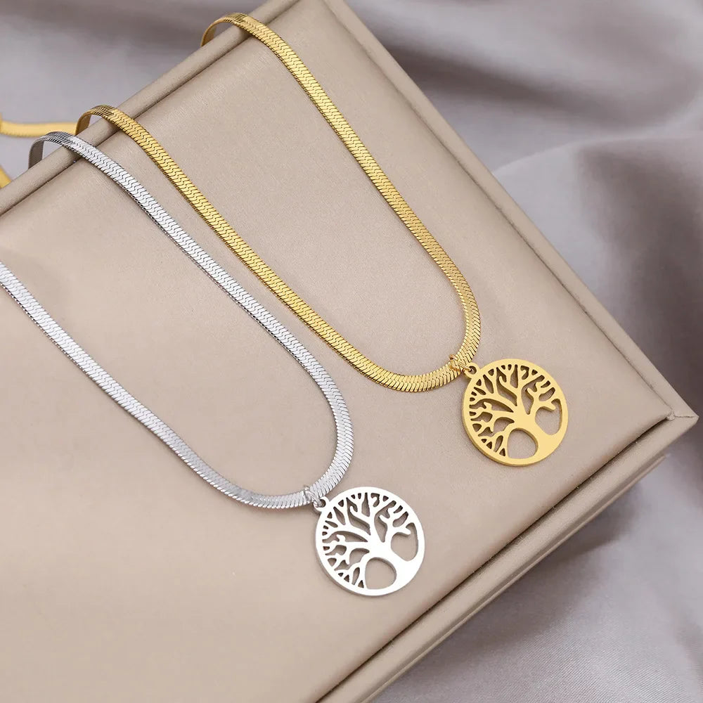 Tree of Life Necklace & Pendant - Women's Chain & Tree of Life Medallion Silver