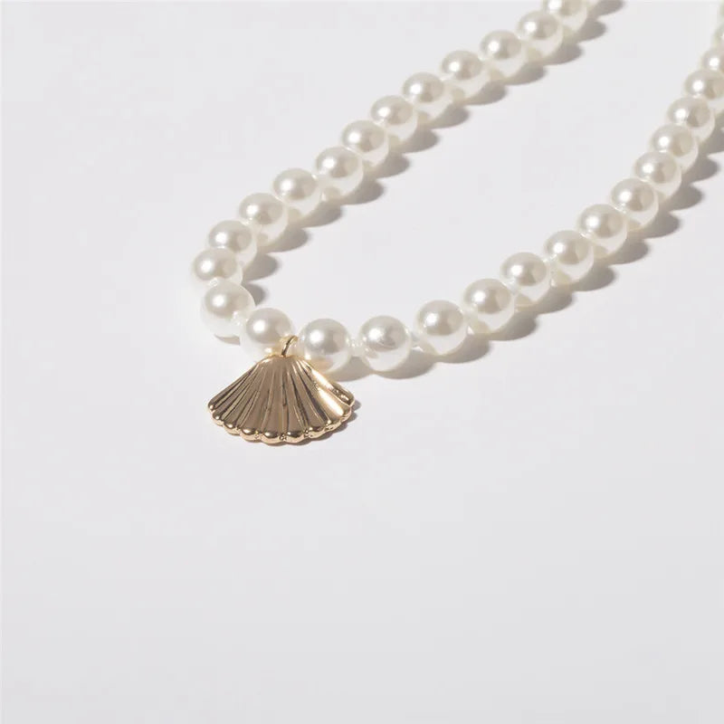 Shell Pendant Necklace with White Pearls