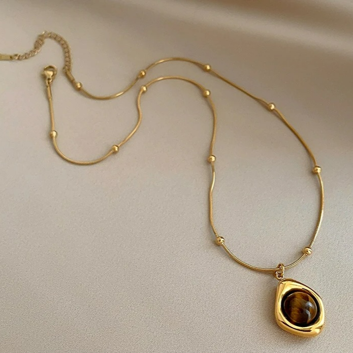 Tiger's Eye Protection Pendant Necklace B