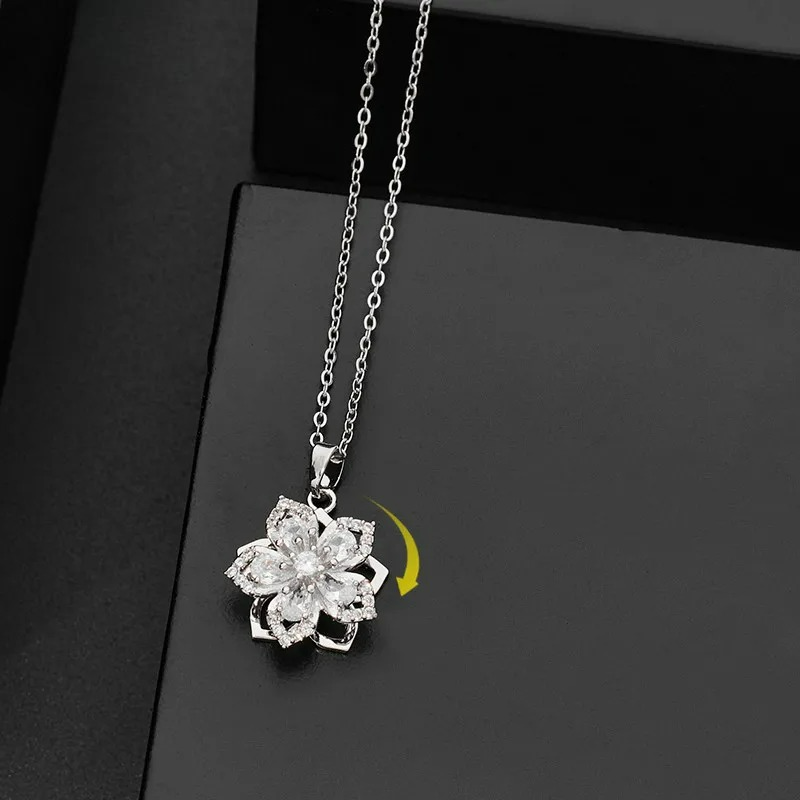 Anti-Stress Rotating Flower Pendant Necklace silver