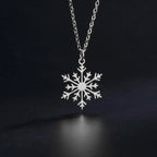 Snowflake Winter Pendant Necklace Silver