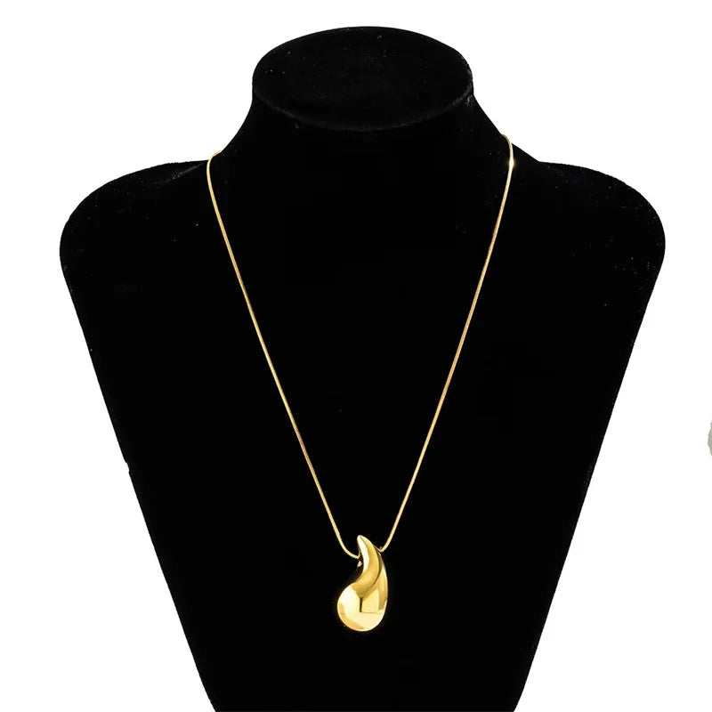 Asymmetrical Water Drop Pendant Necklace gold