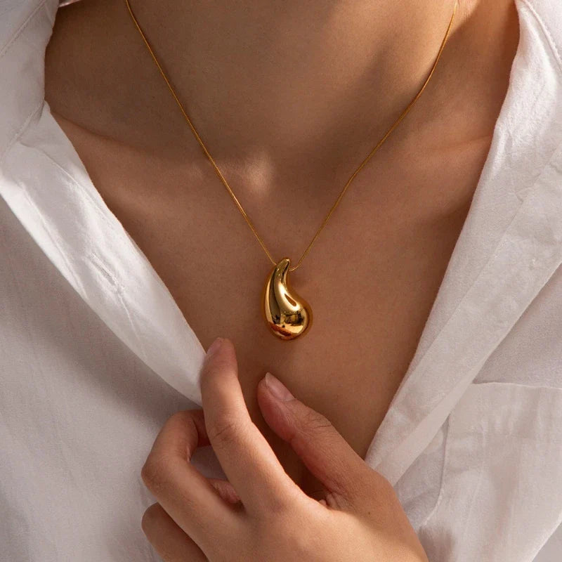 Large Water Drop Pendant Necklace gold