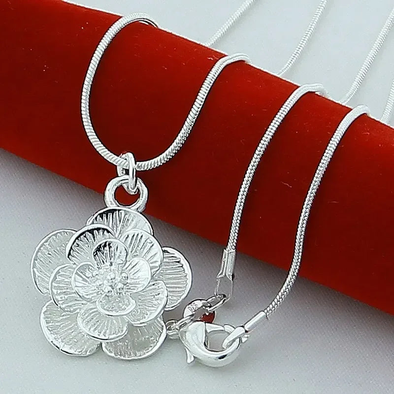 Elegant Large Flower Pendant Necklace Silver-Plated
