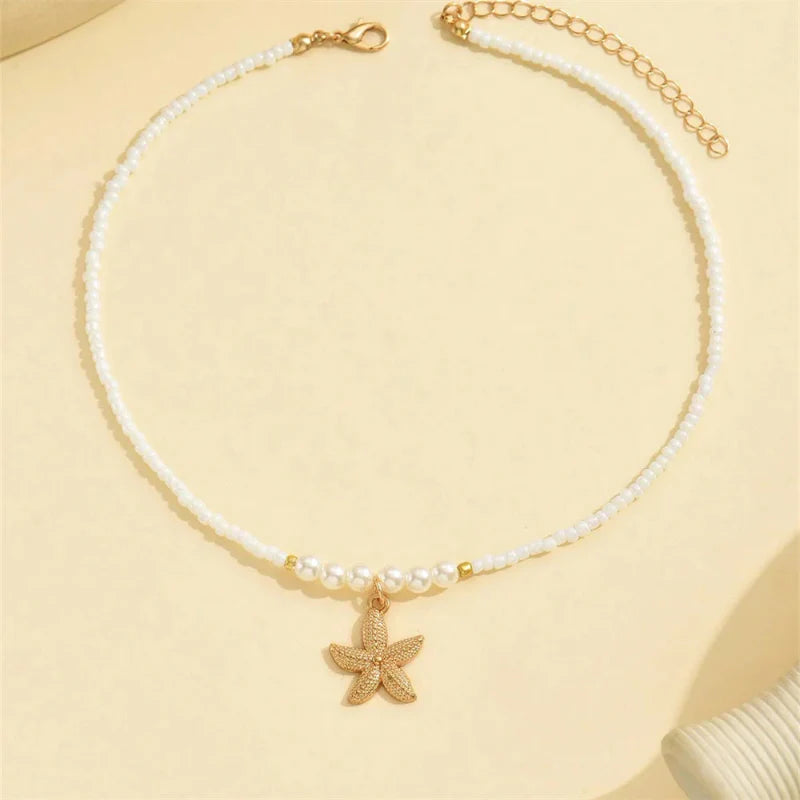 Choker Necklace with Seashell and Starfish Pendant