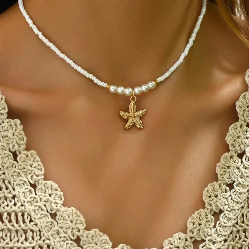 Choker Necklace with Seashell and Starfish Pendant