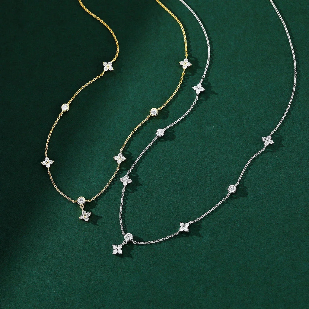 Zircon Flower Pendant Choker Necklace in Silver