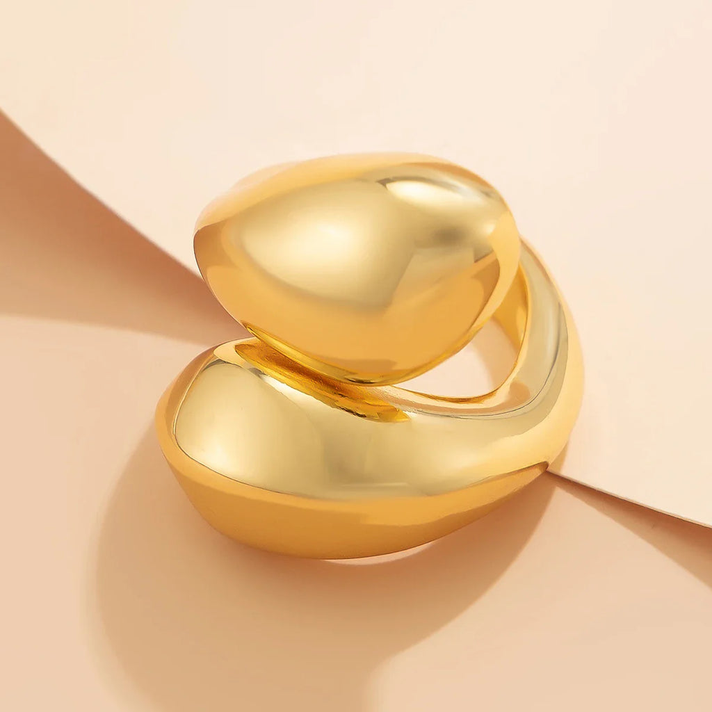 Large Water Drop Band Ring gold